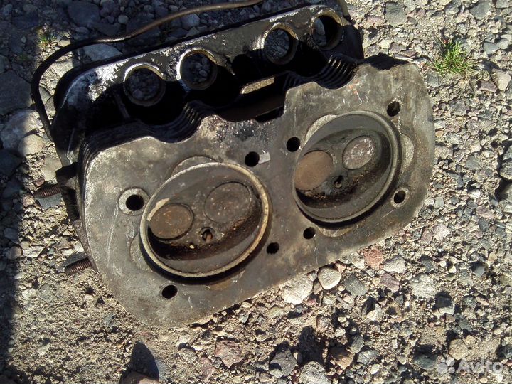 VW T-3 Головка блока 1.6 бензин воздушник