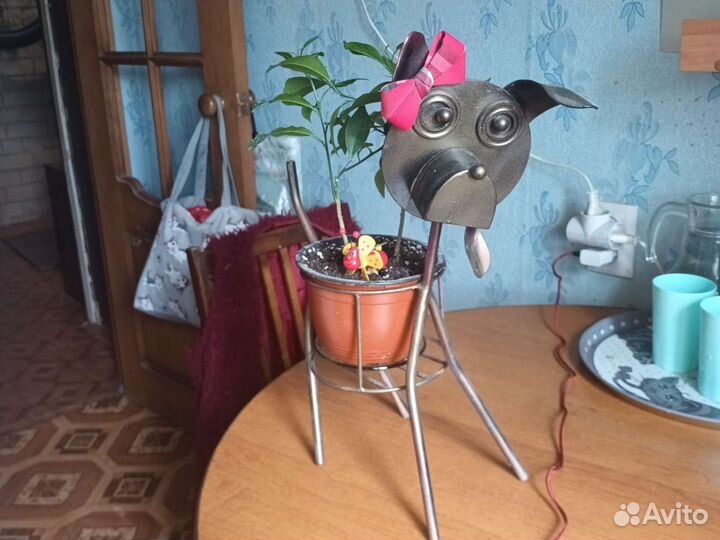 Оригинальная подставка для цветов 