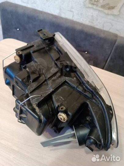 Правая фара галоген Audi A6 С5 (4B0941004BJ)