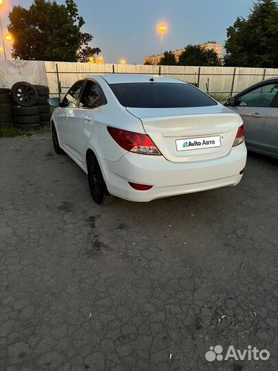 Hyundai Solaris 1.4 МТ, 2014, 180 000 км