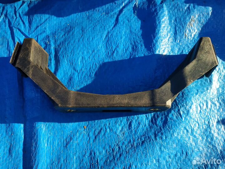 Кронштейн 1Z1863350A Skoda Octavia A5 1.8 tsi