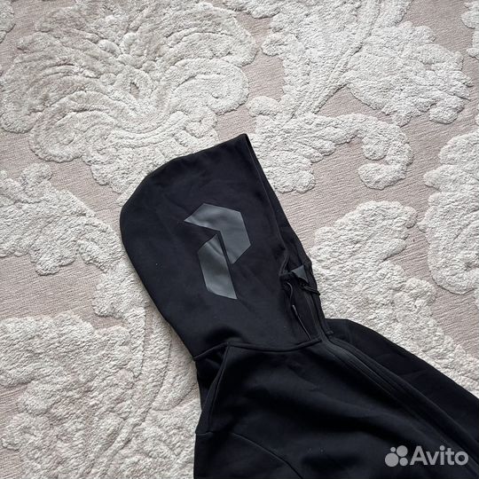 Peak performance худи оригинал