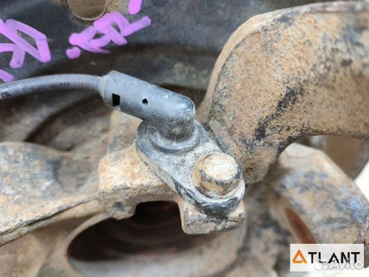 Ступица передняя правая nissan X-trail