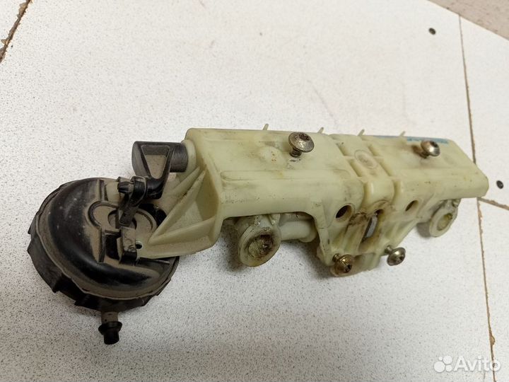 Механизм складывания подголовника