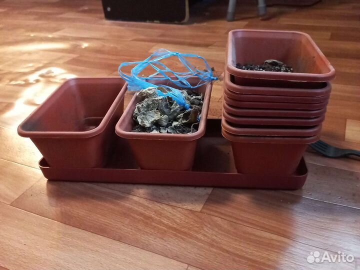 Горшки для цветов с подставкой