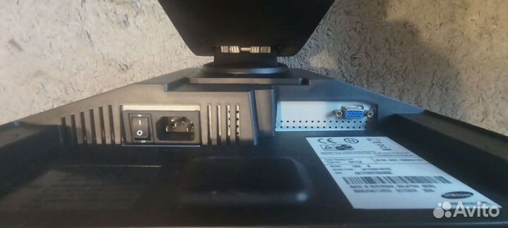 Монитор Samsung