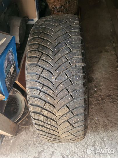 Michelin X-Ice North 4 SUV 225/55 R18