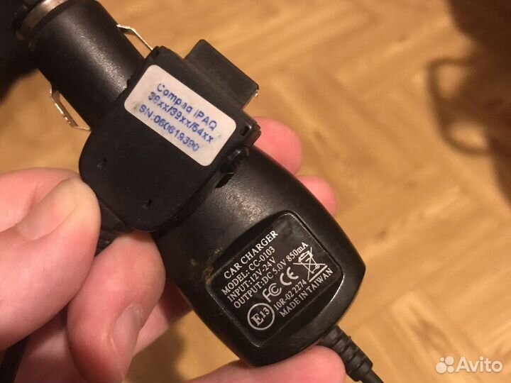 Автомобильные зарядные устройства, в ассортименте