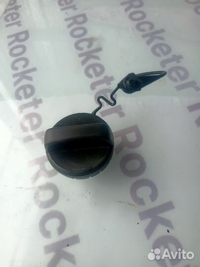 Крышка топливного бака Toyota Corolla 150