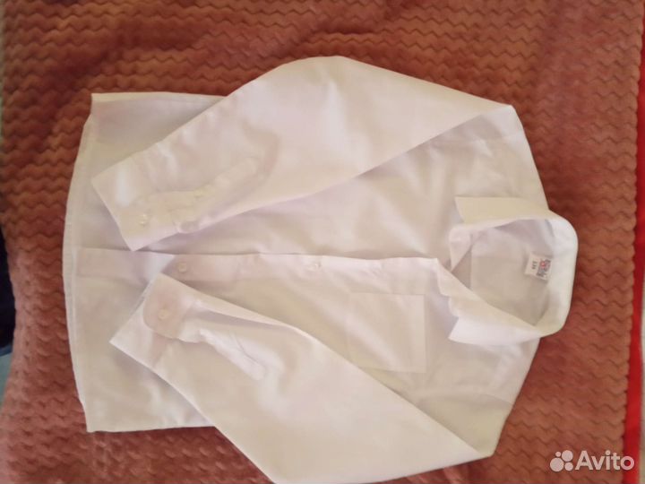 Белая рубашка peplos