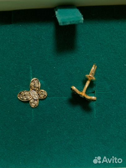 Сережки адамас