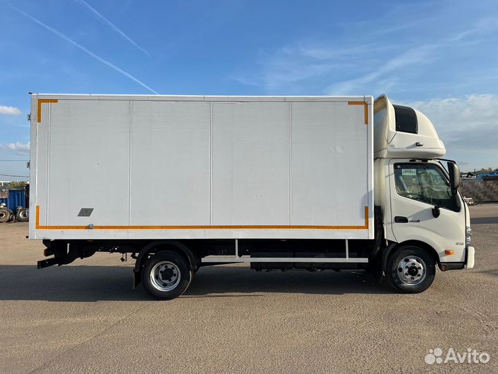 Hino 300 (Dutro), 2020