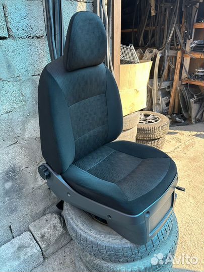 Сиденья priora 2