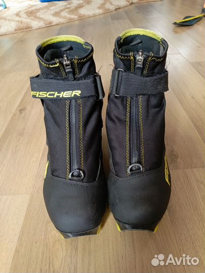 Лыжные ботинки fischer