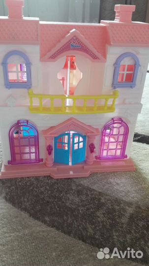 Домик кукольный