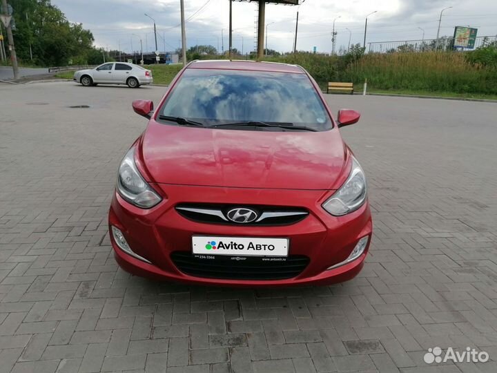 Hyundai Solaris 1.6 AT, 2012, 114 000 км