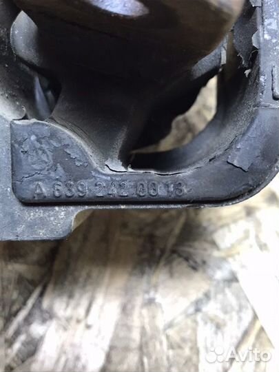 Подушка кпп Mercedes-Benz Vito 639 112.951 2004