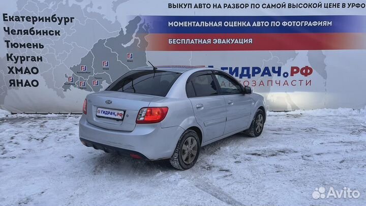 Панель задняя Kia Rio 2 (JB)