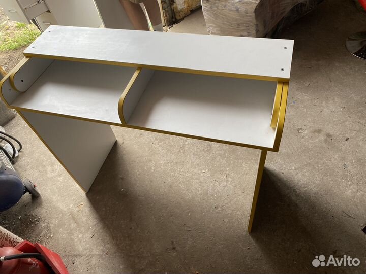 Пеленальный столик