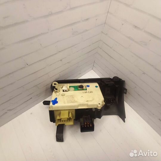 Блок управления светом dodge Caravan 3