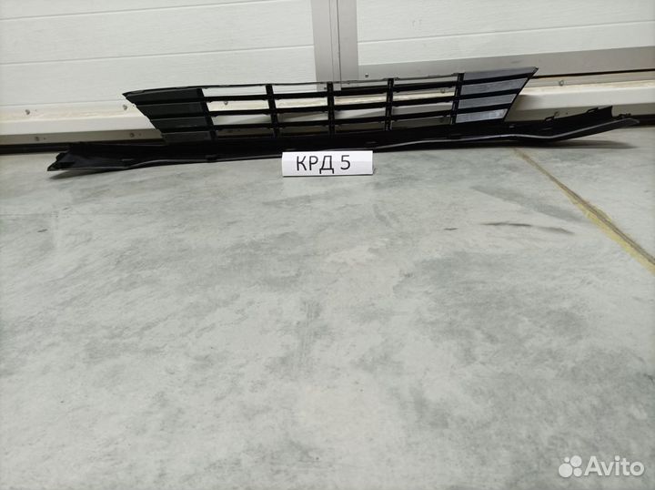 Решетка в бампер нижняя Kia Rio FB