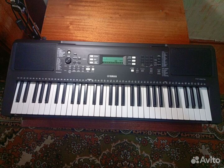 Синтезатор Yamaha PSR-E373