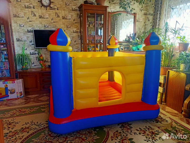 Детский игровой центр надувной