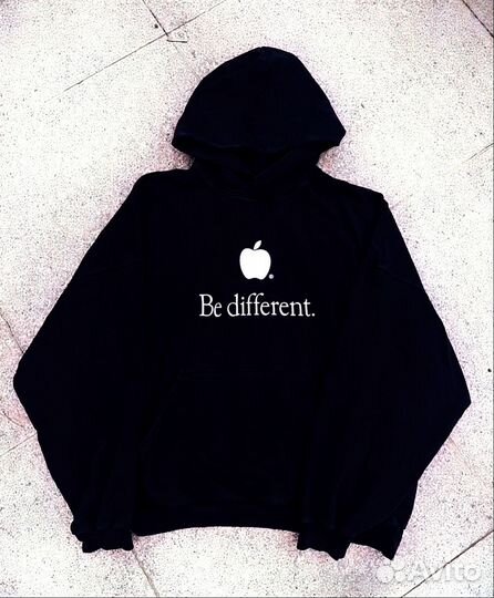 Худи Balenciaga Be Different