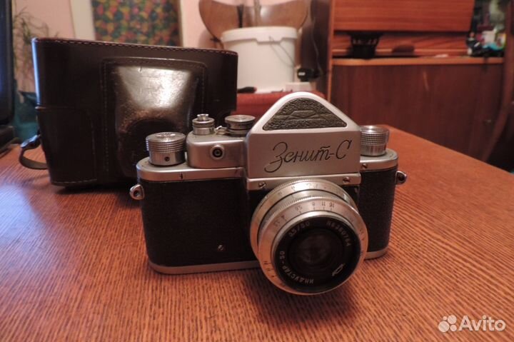 Фотоаппарат Зенит С.1955-1958 года выпуска