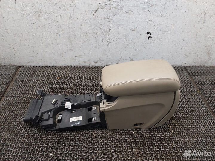 Консоль салона Jeep Grand Cherokee, 2011