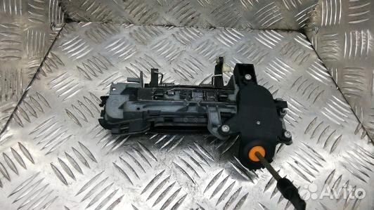 Ручка наружная передняя правая audi A4 B7 (93E13E4