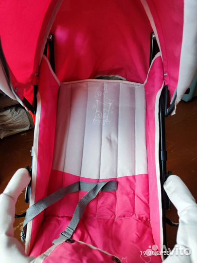 Прогулочная коляска трость