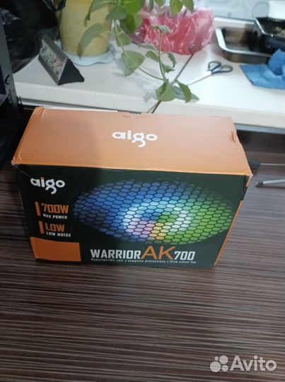 Продам Блок питания пк aigo 700W