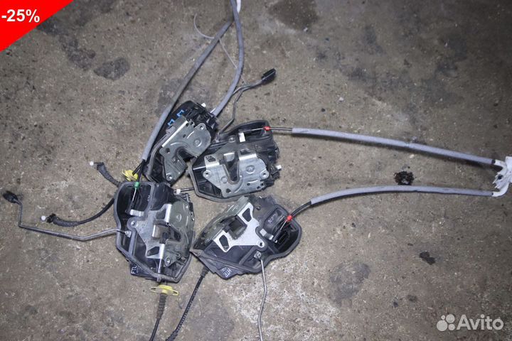 Замок двери задней левой Бмв X3 E83