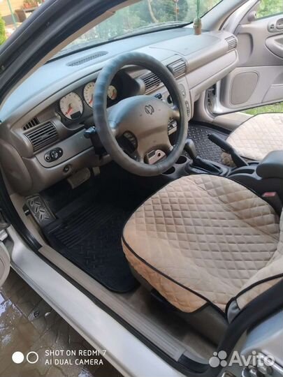 Dodge Stratus 2.4 AT, 2004, 269 400 км