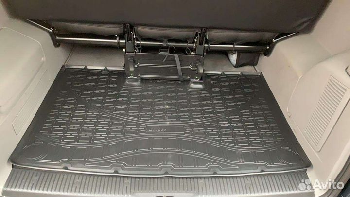 Коврик в багажник Volkswagen T5 Caravelle (новый)