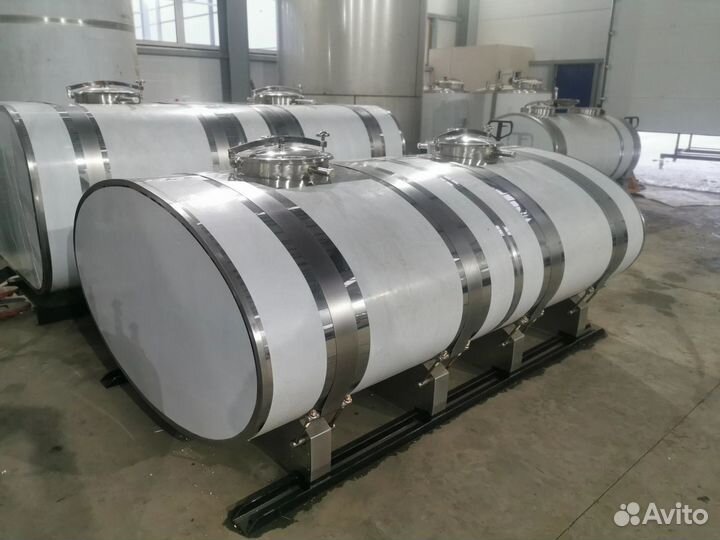 Термос для перевозки молока 600л,автоцистерна