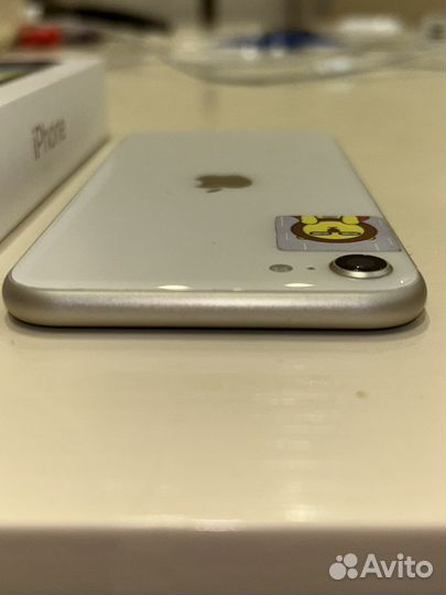 iPhone SE (2022), 64 ГБ