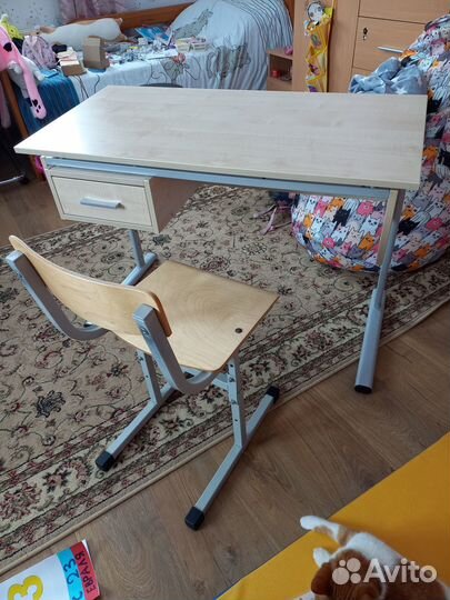 Растущий стол парта