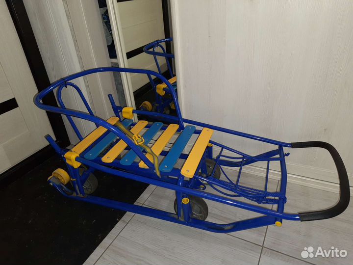 Детские санки с большими колесами