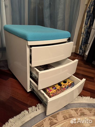 Продается набор детской мебели для школьника до 12