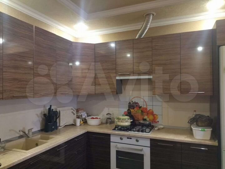 4-к. квартира, 102 м², 1/1 эт.