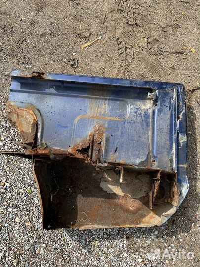 Крыло заднее