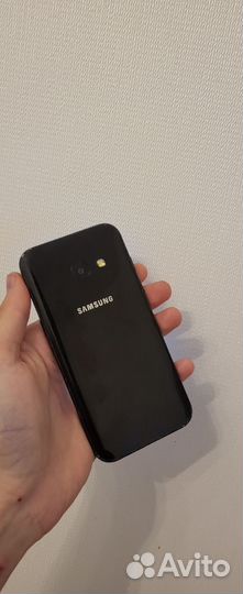 Samsung Galaxy A3 (2017) SM-A320F/DS, 2/16 ГБ