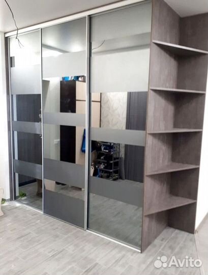 Гардеробная на заказ двери купе