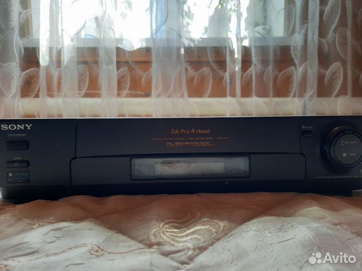 Видеомагнитофон sony б\у