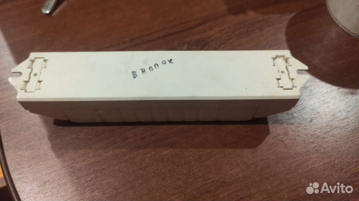 Понижающий трансформатор 220-12