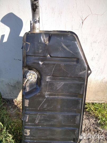 Топливный бак на ваз 2121 Нива