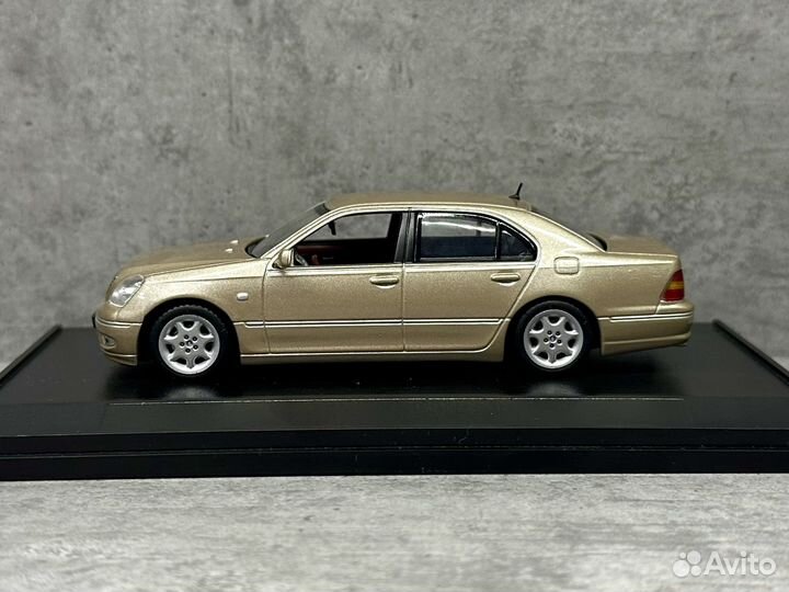 Редкая модель Lexus LS430 J-Collection 1:43