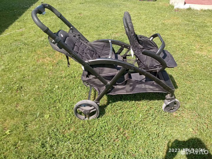Прогулочная коляска для двойни или погодок